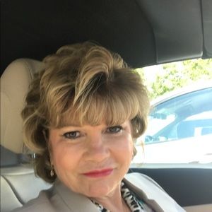 Meet your Posher, Val